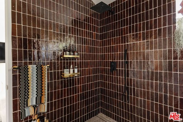420 N Benton Way, Los Angeles, CA 90026