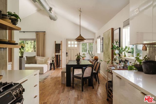420 N Benton Way, Los Angeles, CA 90026