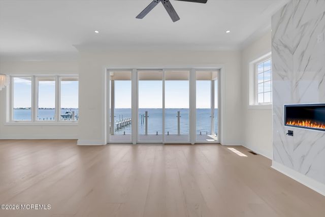 657 Bayview Drive, Toms River, NJ 08753