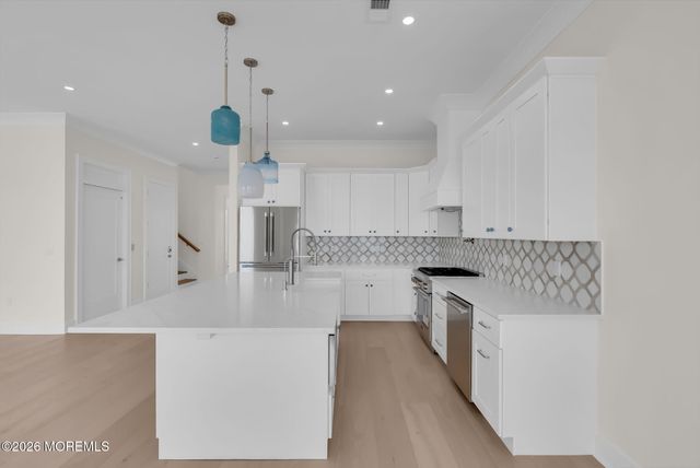 657 Bayview Drive, Toms River, NJ 08753