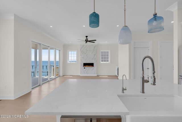 657 Bayview Drive, Toms River, NJ 08753