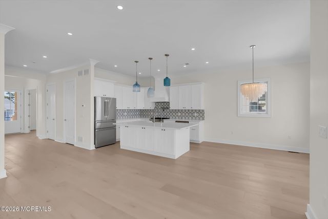 657 Bayview Drive, Toms River, NJ 08753