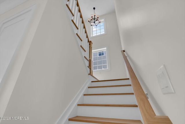 657 Bayview Drive, Toms River, NJ 08753
