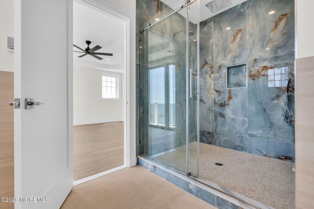 657 Bayview Drive, Toms River, NJ 08753