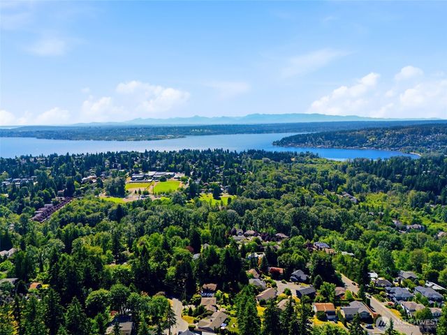 11406 NE 103rd Place, Kirkland, WA 98033