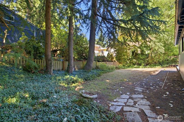 11406 NE 103rd Place, Kirkland, WA 98033