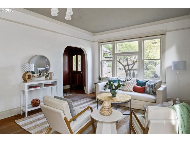 1229 Se 34TH Ave, Portland, OR 97214