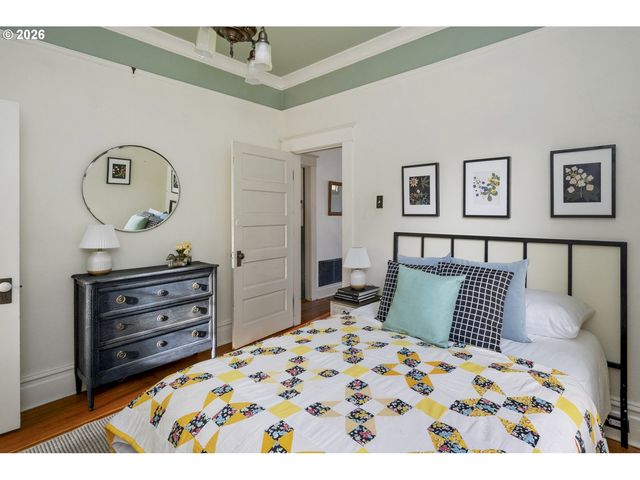 1229 Se 34TH Ave, Portland, OR 97214