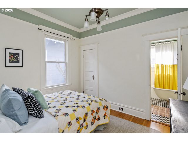 1229 Se 34TH Ave, Portland, OR 97214