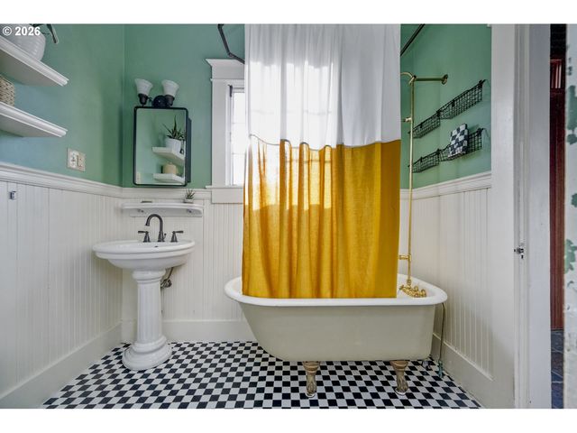 1229 Se 34TH Ave, Portland, OR 97214