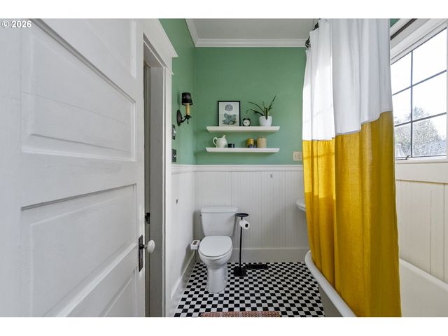 1229 Se 34TH Ave, Portland, OR 97214