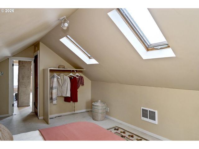 1229 Se 34TH Ave, Portland, OR 97214