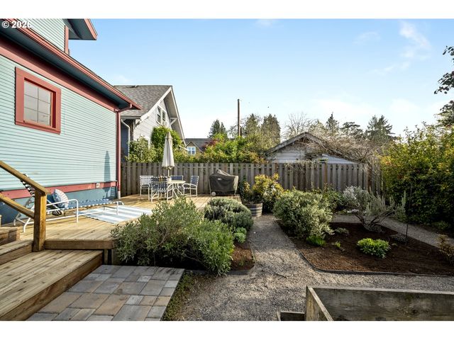 1229 Se 34TH Ave, Portland, OR 97214