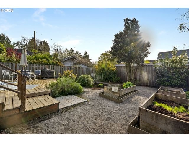 1229 Se 34TH Ave, Portland, OR 97214