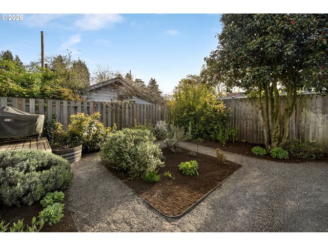 1229 Se 34TH Ave, Portland, OR 97214