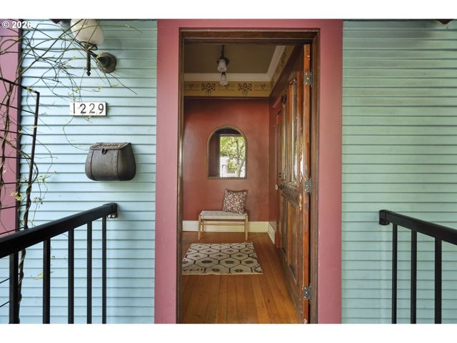 1229 Se 34TH Ave, Portland, OR 97214