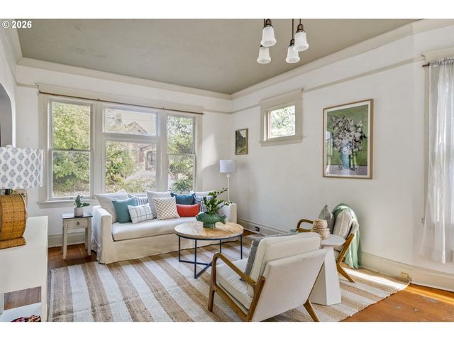 1229 Se 34TH Ave, Portland, OR 97214