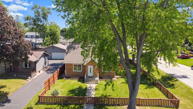 33191 N Sunset Avenue, Grayslake, IL 60030