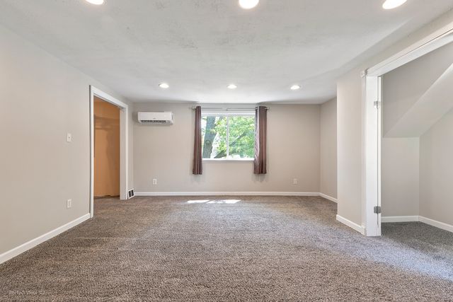 33191 N Sunset Avenue, Grayslake, IL 60030
