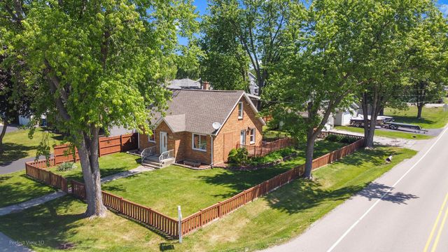 33191 N Sunset Avenue, Grayslake, IL 60030