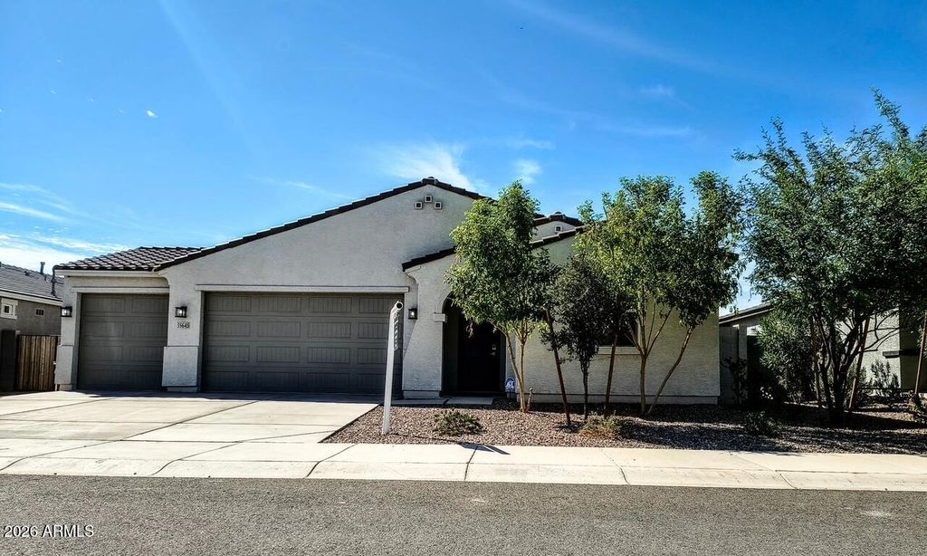 35645 W MALLORCA Avenue, Maricopa, AZ 85138 — exterior