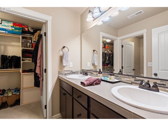 2837 25TH Pl, Forest Grove, OR 97116