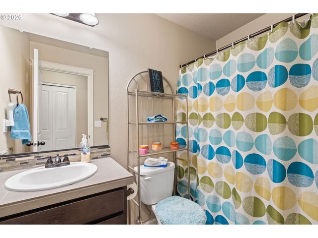 2837 25TH Pl, Forest Grove, OR 97116