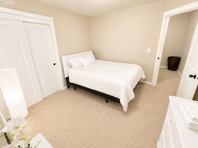 2837 25TH Pl, Forest Grove, OR 97116