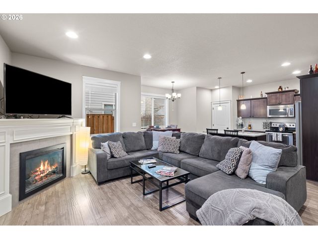 2837 25TH Pl, Forest Grove, OR 97116