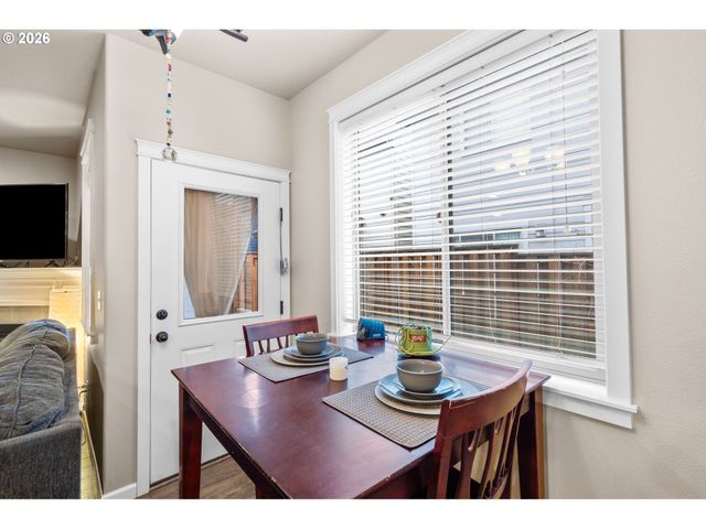 2837 25TH Pl, Forest Grove, OR 97116