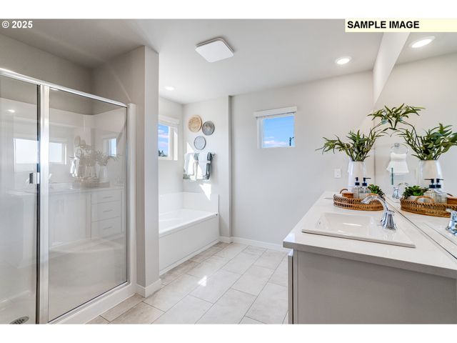 14916 Sw 165TH Ave, Portland, OR 97224