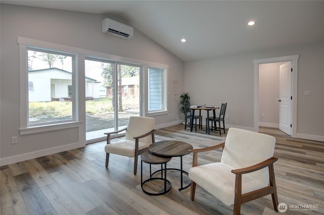 387 Duck Lake Drive NE, Ocean Shores, WA 98569