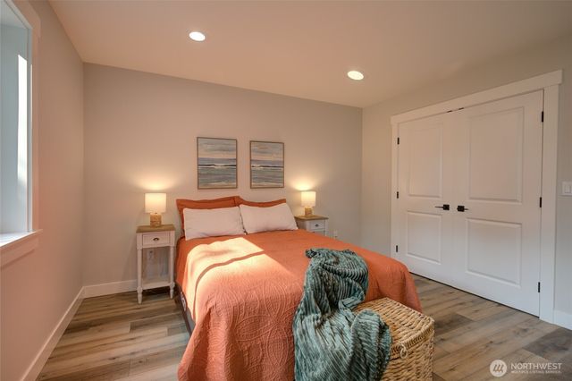 387 Duck Lake Drive NE, Ocean Shores, WA 98569