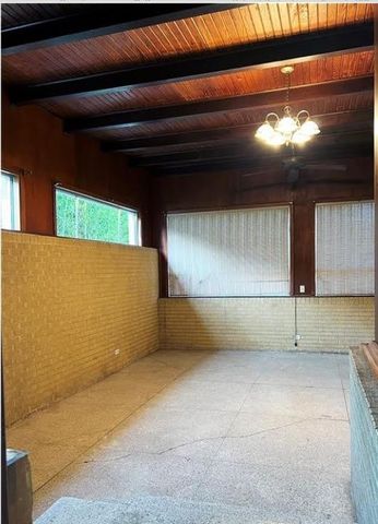 809 N 8th ST, Temple, TX 76501