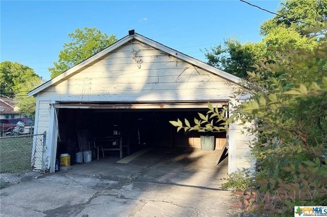 809 N 8th ST, Temple, TX 76501