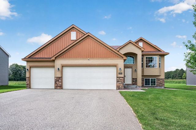 1405 Carlson Drive, Isanti, MN 55040
