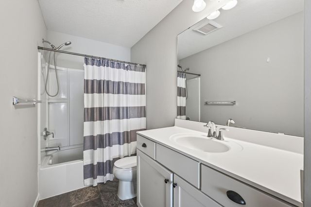 1405 Carlson Drive, Isanti, MN 55040