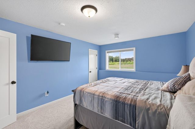 1405 Carlson Drive, Isanti, MN 55040