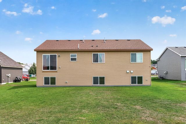 1405 Carlson Drive, Isanti, MN 55040