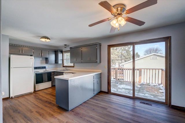 604 E Oak Street, Cottage Grove, WI 53527