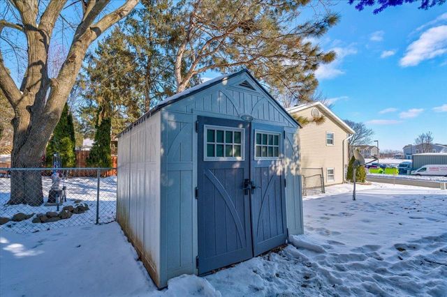 604 E Oak Street, Cottage Grove, WI 53527