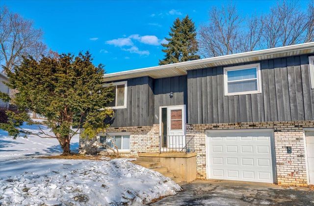 604 E Oak Street, Cottage Grove, WI 53527