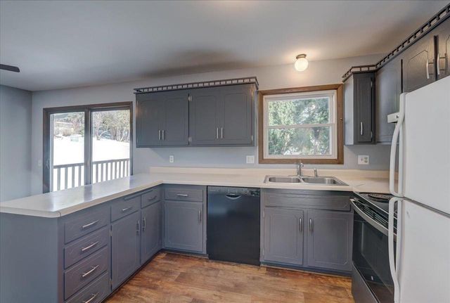 604 E Oak Street, Cottage Grove, WI 53527