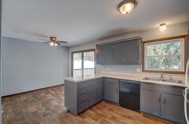 604 E Oak Street, Cottage Grove, WI 53527