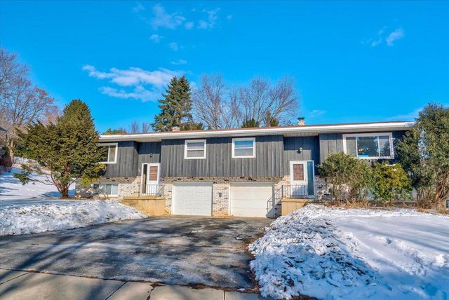 604 E Oak Street, Cottage Grove, WI 53527