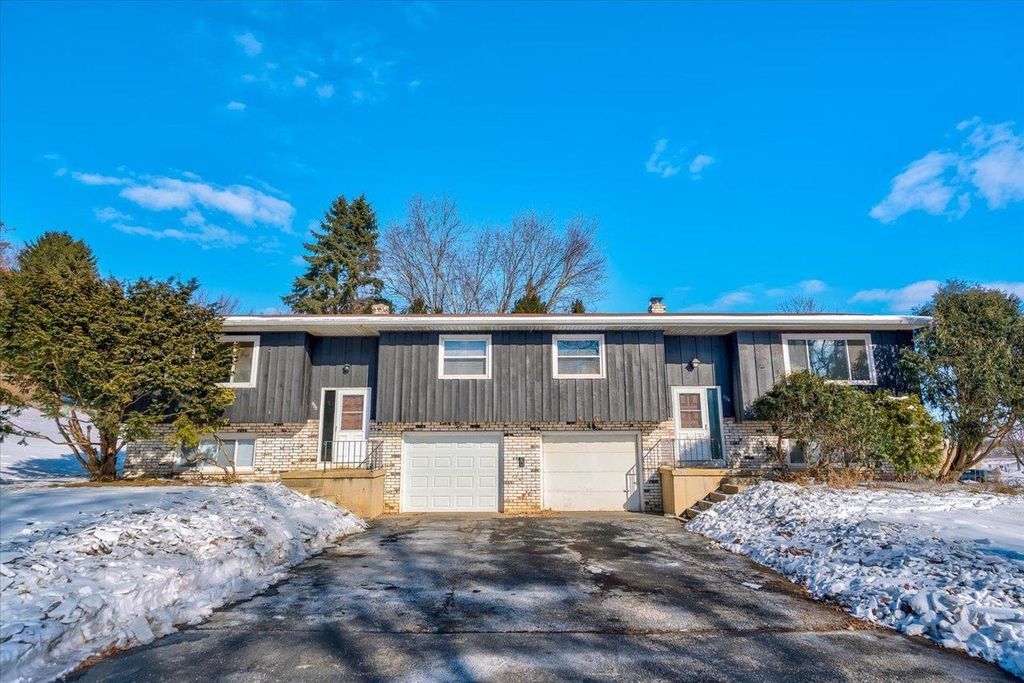 604 E Oak Street, Cottage Grove, WI 53527