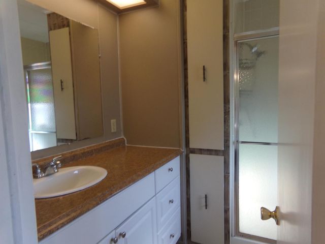 52004 Florinada Bay, Boynton Beach, FL 33436