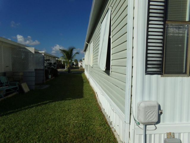 52004 Florinada Bay, Boynton Beach, FL 33436