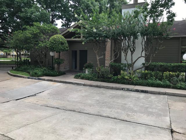10047 Westpark Drive 94, Houston, TX 77042