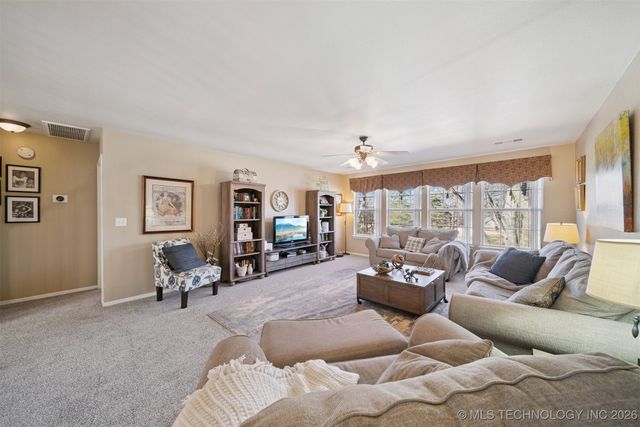 7296 N 200th East Avenue, Owasso, OK 74055